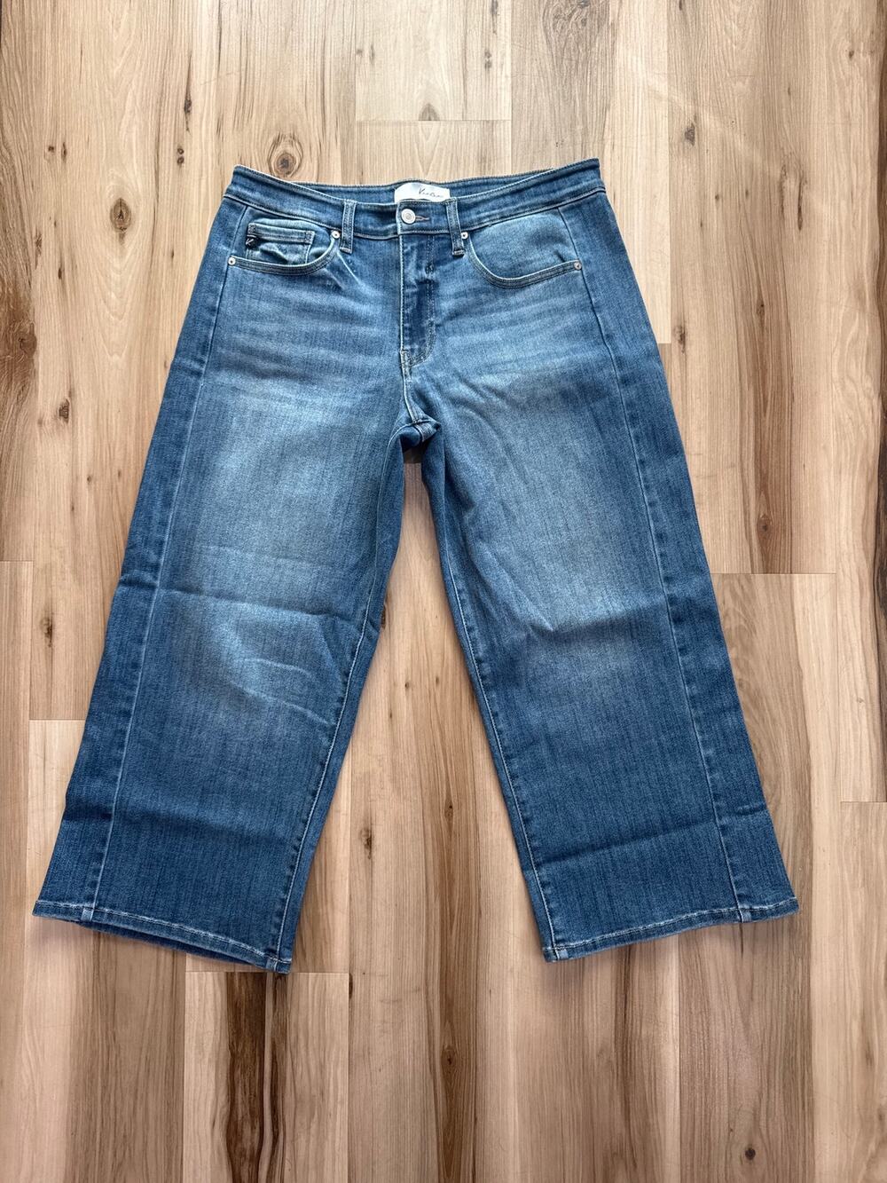KanCan Wide Leg Cropped Jeans Women's Size 10